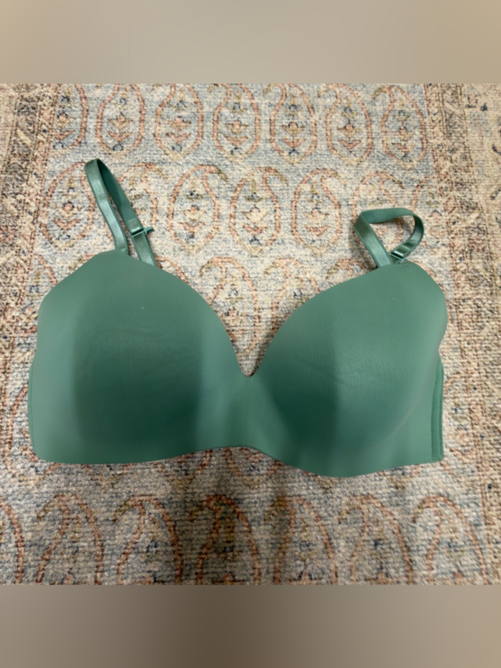 Auden Nursing Wireless Seamless T-Shirt Bra in Green 36D